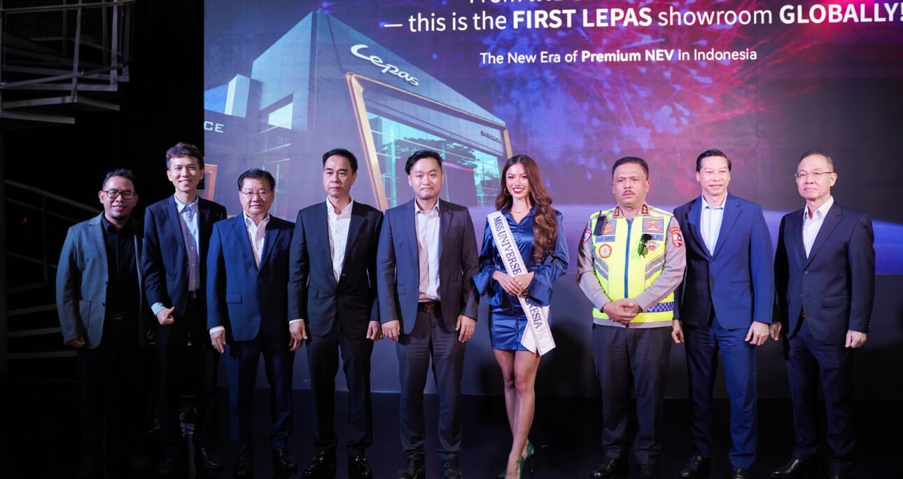 Pertama Launching di Dunia, Lepas Buka Dealer pertama di Jakarta Utara, Kelapa Gading
